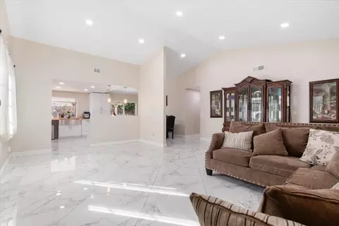 Living - 43859 Estrella Ln, Lancaster, CA 93535 photo 2 of 2