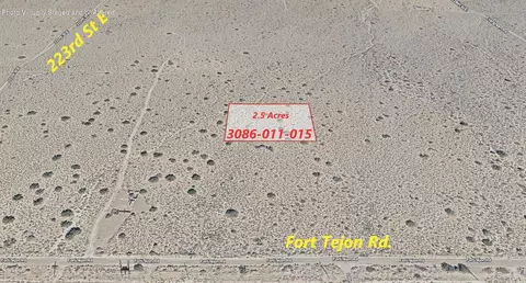 Ave X 13, Llano, CA 93544