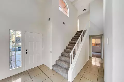 Entry Way - 37657 19th St E, Palmdale, CA 93550 photo 3 of 4