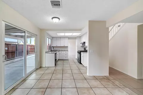 Entry Way - 37657 19th St E, Palmdale, CA 93550 photo 1 of 4