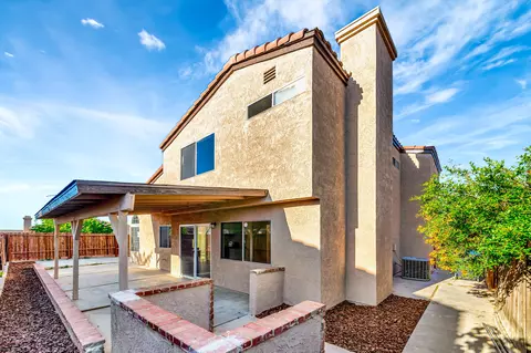 Exterior - 37657 19th St E, Palmdale, CA 93550 photo 6 of 6