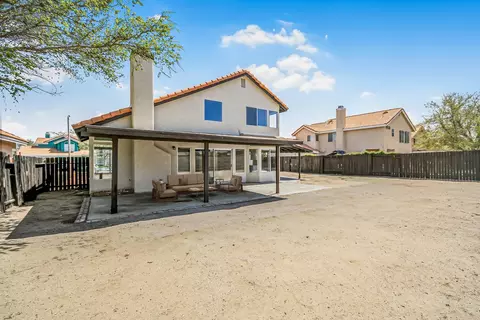 Exterior - 43703 Byron Dr, Lancaster, CA 93535 photo 3 of 5