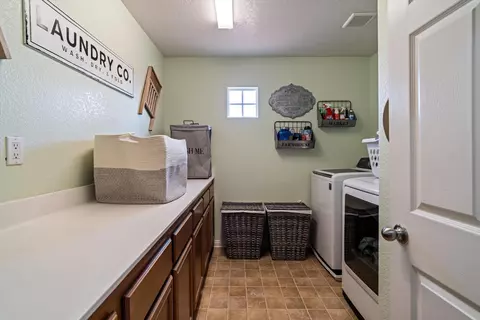 8807 Mora Ct, Lancaster, CA 93536 photo 28