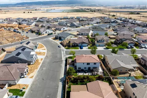 8807 Mora Ct, Lancaster, CA 93536 photo 36