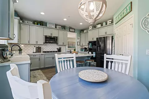 8807 Mora Ct, Lancaster, CA 93536 photo 13