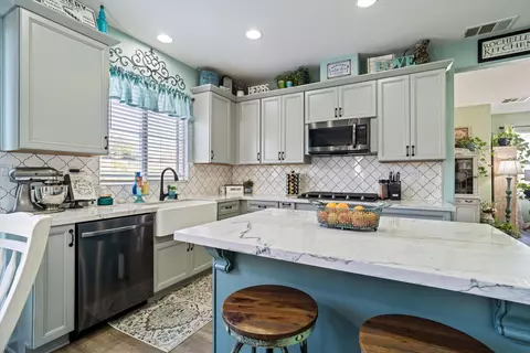 8807 Mora Ct, Lancaster, CA 93536 photo 10
