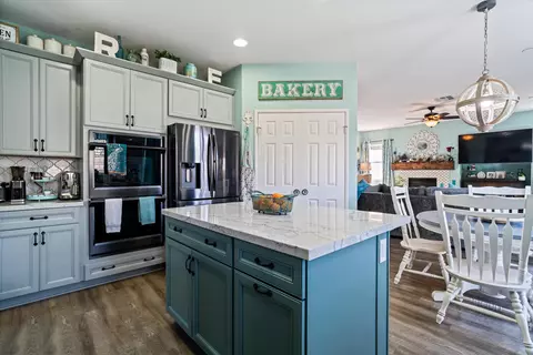8807 Mora Ct, Lancaster, CA 93536 photo 11