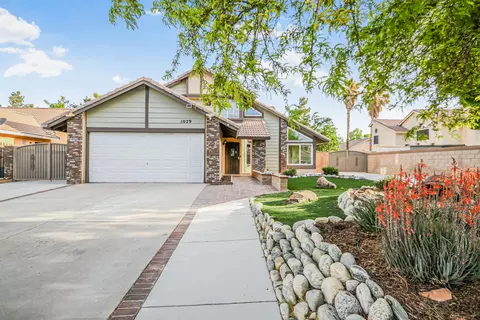 1029 Lillian Ct, Lancaster, CA 93535