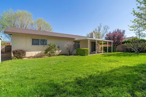 816 Anita Dr, Tehachapi, CA 93561 photo 23
