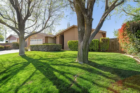 816 Anita Dr, Tehachapi, CA 93561 photo 3