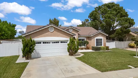 5537 Avenue L15 W, Lancaster, CA 93536
