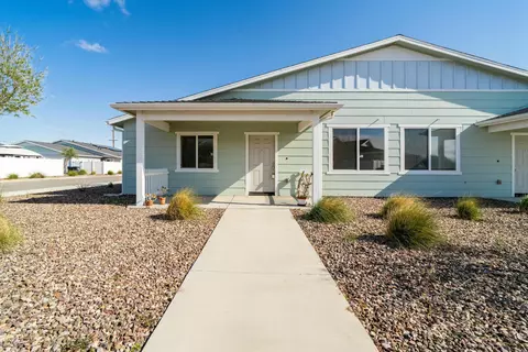116 Glory Pl, Palmdale, CA 93550