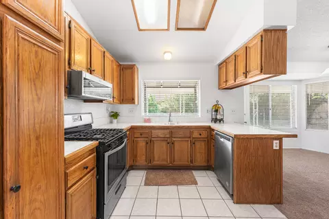 39709 Dover Dr, Palmdale, CA 93551 photo 9
