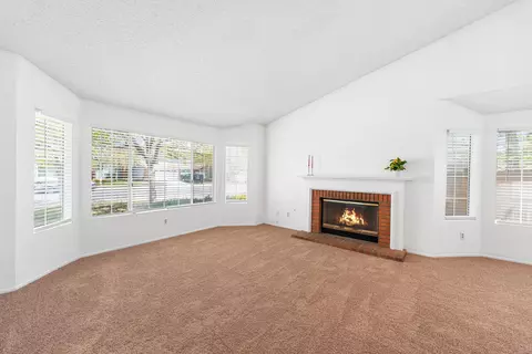 39709 Dover Dr, Palmdale, CA 93551 photo 5