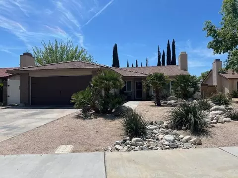 1832 Louise Ave, Lancaster, CA 93534