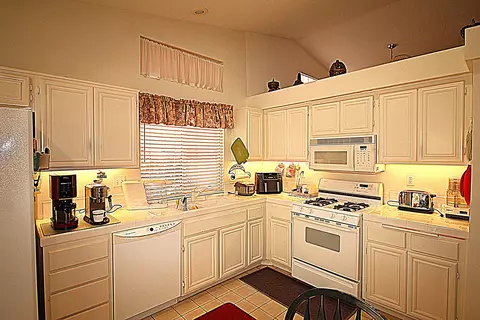 Kitchen - 2749 W Lingard St, Lancaster, CA 93536 photo 2 of 2