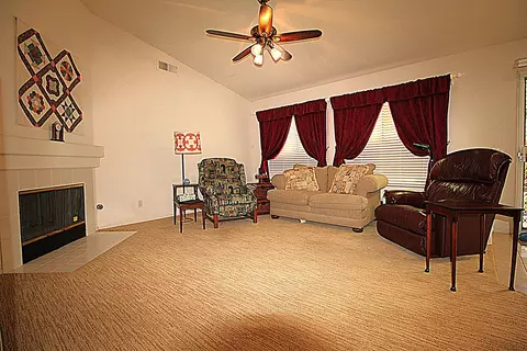 Living - 2749 W Lingard St, Lancaster, CA 93536 photo 2 of 4