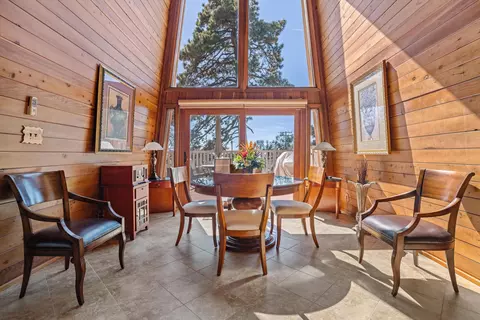 Dining - 25051 Deertrail Dr, Tehachapi, CA 93561 photo 2 of 3