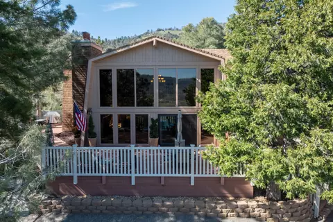 Exterior - 25051 Deertrail Dr, Tehachapi, CA 93561 photo 6 of 7