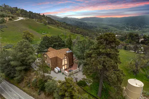 View/Area - 25051 Deertrail Dr, Tehachapi, CA 93561 photo 1 of 6