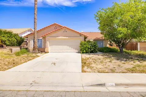 3656 Scherer Dr, Rosamond, CA 93560