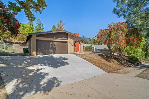 14028 Candlewood Dr, Sylmar, CA 91342