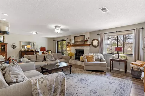 30451 Lower Valley Rd S, Tehachapi, CA 93561 photo 5