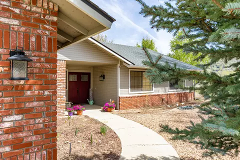 30451 Lower Valley Rd S, Tehachapi, CA 93561 photo 2