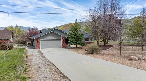 30451 Lower Valley Rd S, Tehachapi, CA 93561