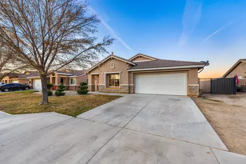 1761 Ave H5 E, Lancaster, CA 93535