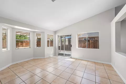 37280 37th St E, Palmdale, CA 93550 photo 11