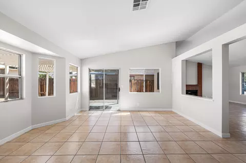 37280 37th St E, Palmdale, CA 93550 photo 10