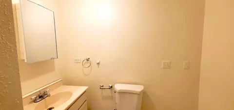 Bath - 245 Avenue Q4 E, Palmdale, CA 93550 photo 6 of 6