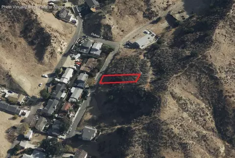 29718 Central Ave, Val Verde, CA 91384 photo 2