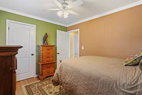 Bedroom - 206 Brentwood Dr, Tehachapi, CA 93561 photo 3 of 5