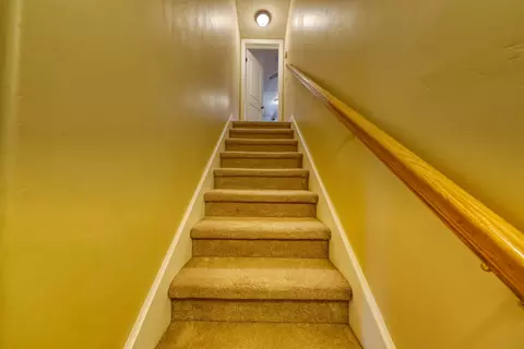Entry Way - 24281 Jacaranda Dr, Tehachapi, CA 93561 photo 2 of 3