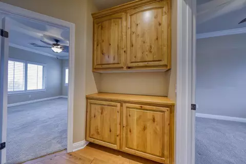Entry Way - 24281 Jacaranda Dr, Tehachapi, CA 93561 photo 3 of 3