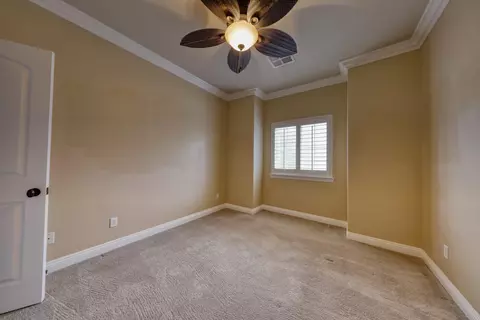 Bedroom - 24281 Jacaranda Dr, Tehachapi, CA 93561 photo 3 of 5
