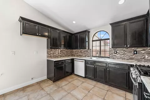 1154 Angela Ct E, Lancaster, CA 93535 photo 11