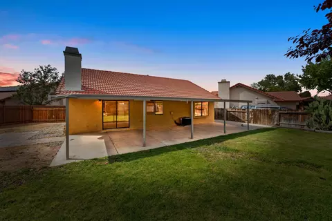 1154 Angela Ct E, Lancaster, CA 93535 photo 24