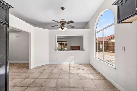 1154 Angela Ct E, Lancaster, CA 93535 photo 8