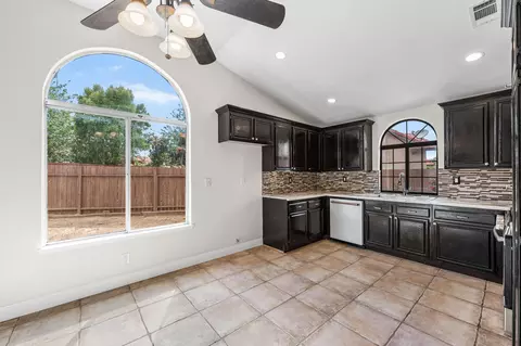 1154 Angela Ct E, Lancaster, CA 93535 photo 14