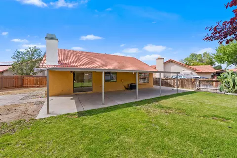 1154 Angela Ct E, Lancaster, CA 93535 photo 28