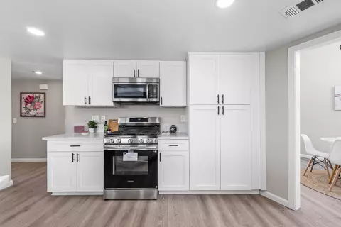 Kitchen - 44615 17th St E, Lancaster, CA 93535 photo 7 of 7