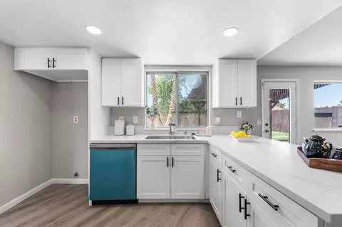 Kitchen - 44615 17th St E, Lancaster, CA 93535 photo 6 of 7