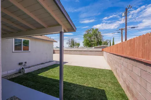 Exterior - 1309 Ivyton St W, Lancaster, CA 93534 photo 4 of 22