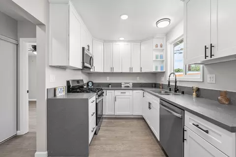 Kitchen - 1309 Ivyton St W, Lancaster, CA 93534 photo 1 of 5