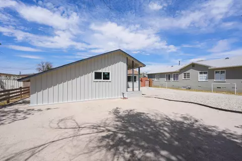 Exterior - 1309 Ivyton St W, Lancaster, CA 93534 photo 22 of 22