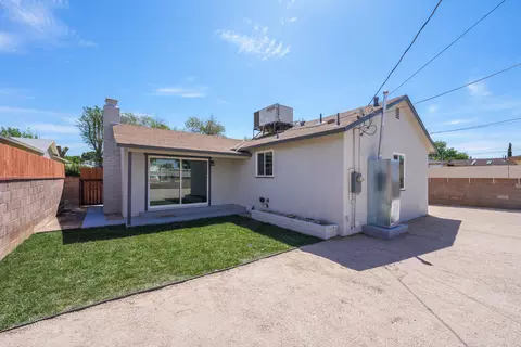 Exterior - 1309 Ivyton St W, Lancaster, CA 93534 photo 6 of 22