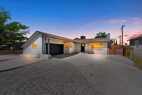 Exterior - 1309 Ivyton St W, Lancaster, CA 93534 photo 2 of 22